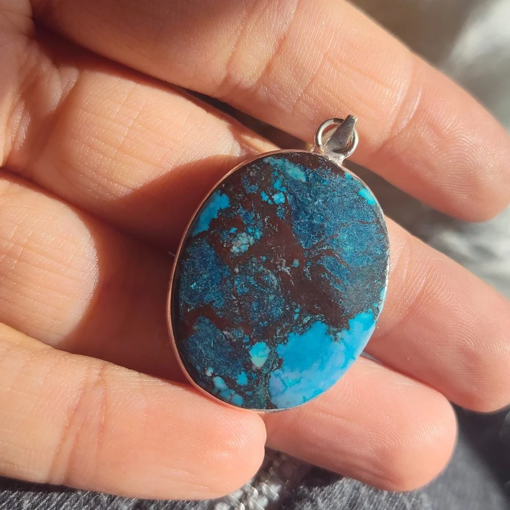 Spiderweb Turquoise Silver Plated Stone Necklace Pendant - Picture 2 of 4